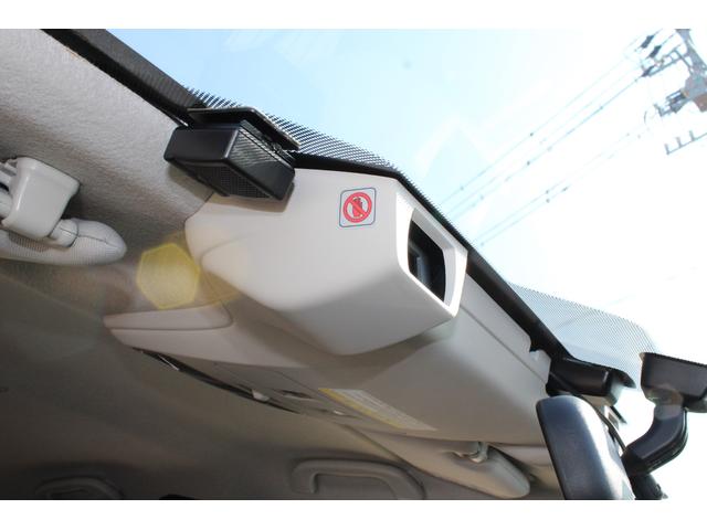 �u�A�C�T�C�g�u�����D�R�v�ړ��A�u�����D�Q�����Փˉ���ł���X�s�[�h�悪�L���Ȃ��ގ��̌딭�M�}�������x���~�b�^�[��A�N�e�B�u���[���L�[�v�Ԑ���E�}�����ǉ�����A���\���A�b�v���Ă����S�ɂȂ��Ă��܂�