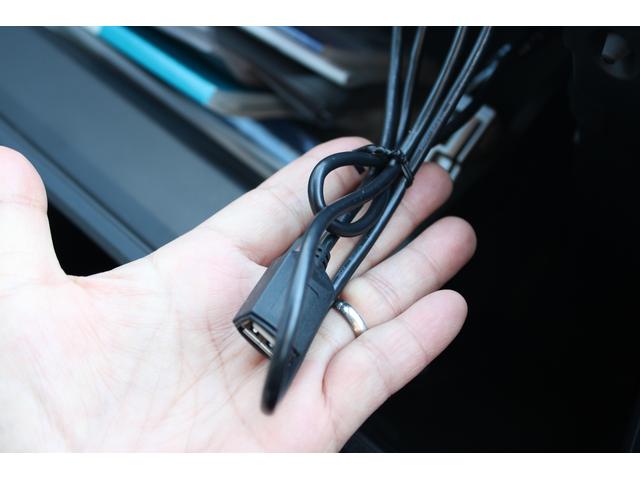 �u�i�r�ڑ��t�r�a�P�[�u���v����������Ă��܂��A�ォ����t���悤�Ƃ���ƍH�����ӊO�ƍ����̂ŁA���߂�����Ă���̂͊�����