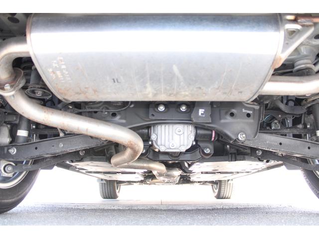 ���܂��̎ʐ^�ł��A�ϐ�̂���n���C�����ɂ��Z�܂��̂����ɂ́A���[�ԑO�̎Ԍ��E�_���ł̒ǉ��I�v�V�����Ƃ��āu�X���[���X�^�[�����h�K�h���i���h��j�v���������߂ł�