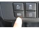 ヘッドライトは「ハイビームアシスト」機能付きで車速や対向車の有無で自動でロー/ハイ切り替えもしてくれます