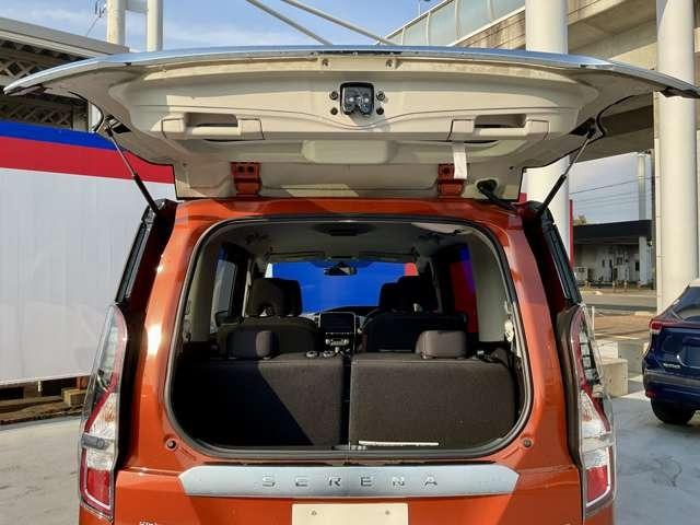 セレナ e-パワー ハイウェイスターV プロパイロット シートヒーター 車検整備付き タイヤ4本新品交換 ワンオーナー 純正9インチメモリーナビ アラウンドビューモニター ハンズフリーオートドア ETC LEDヘッドライト(6枚目)