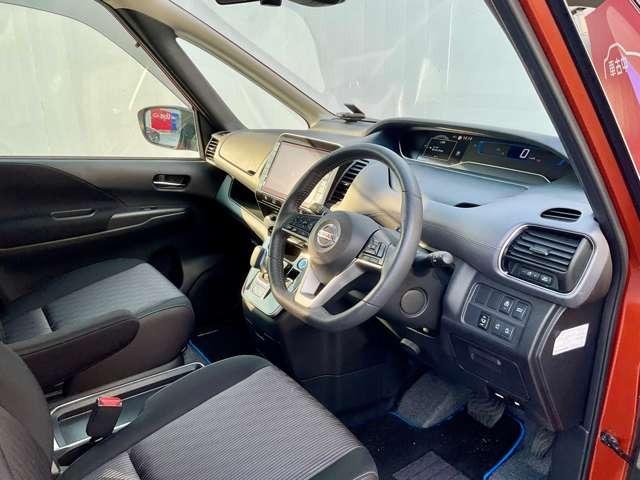 セレナ e-パワー ハイウェイスターV プロパイロット シートヒーター 車検整備付き タイヤ4本新品交換 ワンオーナー 純正9インチメモリーナビ アラウンドビューモニター ハンズフリーオートドア ETC LEDヘッドライト(9枚目)