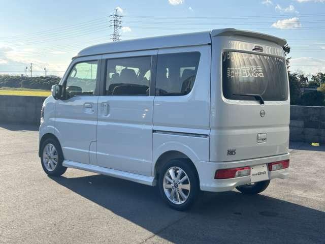 クリッパーリオ E 雹害車 4輪駆動車 オーディオレス 運転席シートヒーター リアヒーター エマージェンシーブレーキ 左側電動オートスライドドア LEDヘッドランプ フォグランプ バックソナーブザー USB&タイプC電源(3枚目)