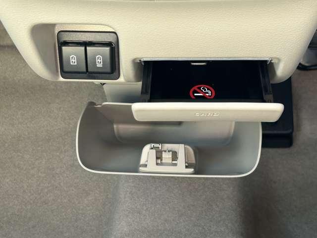 クリッパーリオ E 雹害車 4輪駆動車 オーディオレス 運転席シートヒーター リアヒーター エマージェンシーブレーキ 左側電動オートスライドドア LEDヘッドランプ フォグランプ バックソナーブザー USB&タイプC電源(9枚目)