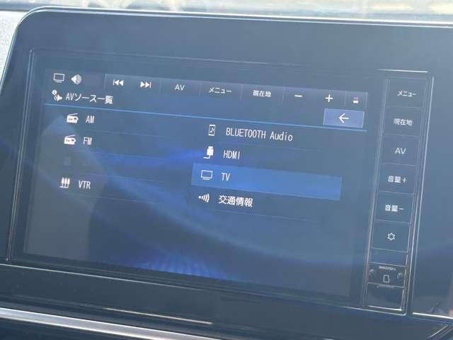ノート Ｘ　当社社有車　禁煙車　純正ナビ　地デジフルセグ　エマージェンシーブレーキ　Ｂｌｕｅｔｏｏｔｈ対応　タイプＣ電源（8枚目）