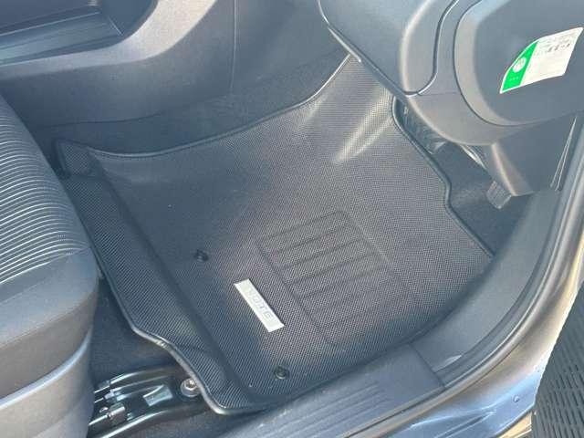 ノート Ｘ　当社社有車　禁煙車　純正ナビ　地デジフルセグ　エマージェンシーブレーキ　Ｂｌｕｅｔｏｏｔｈ対応　タイプＣ電源（15枚目）