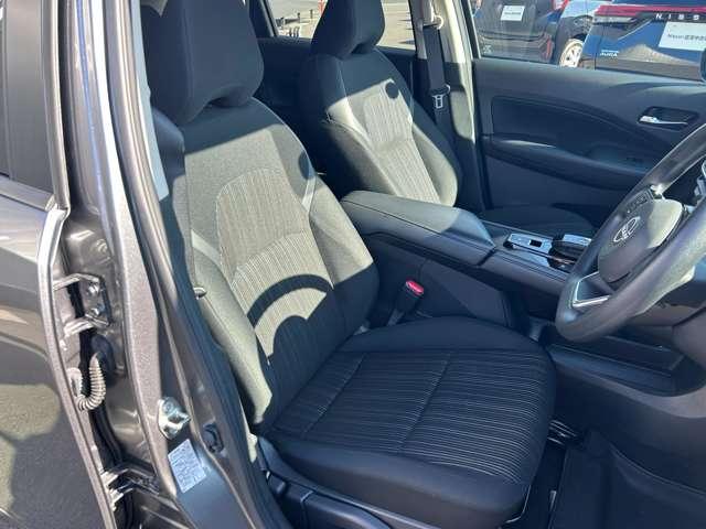 ノート Ｘ　当社社有車　禁煙車　純正ナビ　地デジフルセグ　エマージェンシーブレーキ　Ｂｌｕｅｔｏｏｔｈ対応　タイプＣ電源（16枚目）