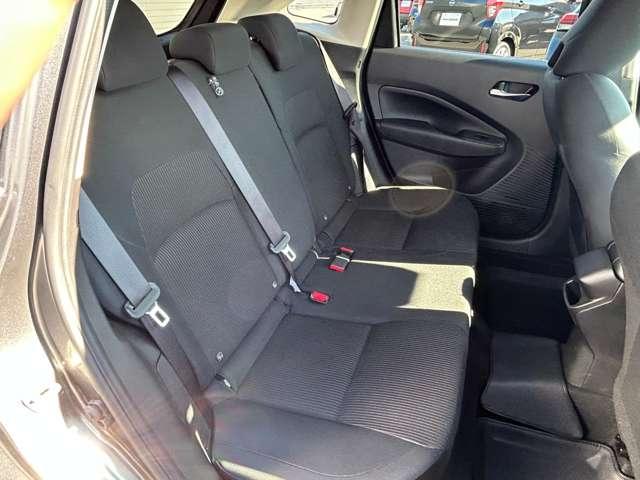 ノート Ｘ　当社社有車　禁煙車　純正ナビ　地デジフルセグ　エマージェンシーブレーキ　Ｂｌｕｅｔｏｏｔｈ対応　タイプＣ電源（18枚目）