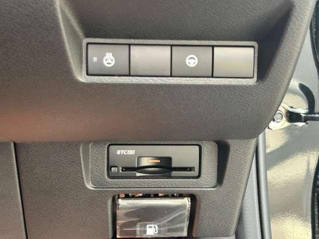 オーラ G FOUR レザーエディション 雹害車 メーカーナビ 地デジフルセグ 全周囲モニター プロパイロット ハンドル&シートヒーター LEDヘッドライト オートライト ワイヤレス充電器 Bluetooth対応 USB&タイプC電源ソケット(16枚目)