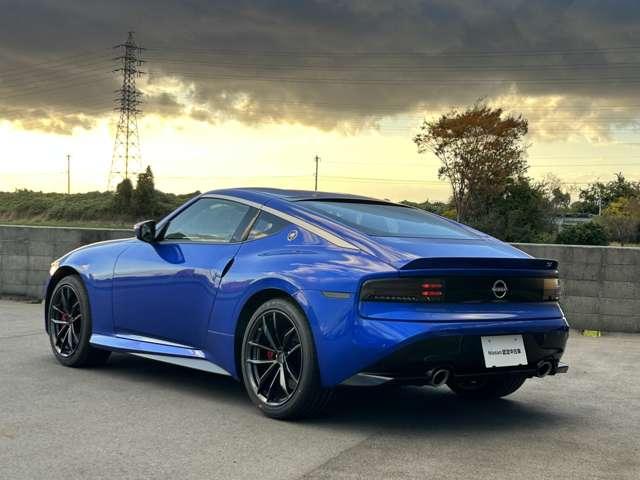 フェアレディZ バージョンST 雹害車 メーカーナビ 地デジフルセグ バックモニター シートヒーター クルーズコントロール ETC LEDヘッドランプ オートライト フォグランプ パドルシフト USB電源 Bluetooth対応(3枚目)