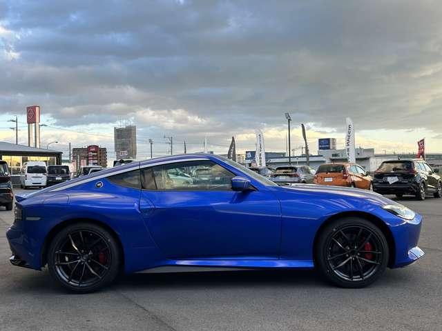 フェアレディZ バージョンST 雹害車 メーカーナビ 地デジフルセグ バックモニター シートヒーター クルーズコントロール ETC LEDヘッドランプ オートライト フォグランプ パドルシフト USB電源 Bluetooth対応(7枚目)