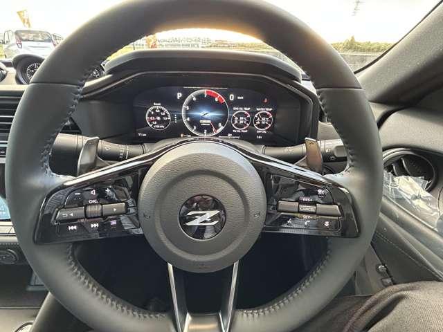 フェアレディZ バージョンST 雹害車 メーカーナビ 地デジフルセグ バックモニター シートヒーター クルーズコントロール ETC LEDヘッドランプ オートライト フォグランプ パドルシフト USB電源 Bluetooth対応(11枚目)