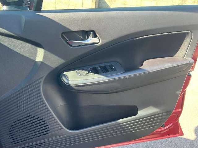 ノート 1.2 X 90周年記念車 当社社用車 純正ナビ 地デジフルセグ(17枚目)