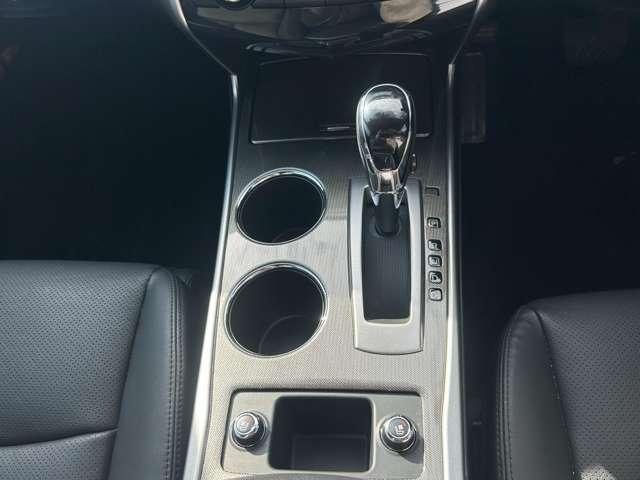 ティアナ ２．５　ＸＶ　ナビＡＶＭパッケージ　メーカーナビ　地デジフルセグ（11枚目）