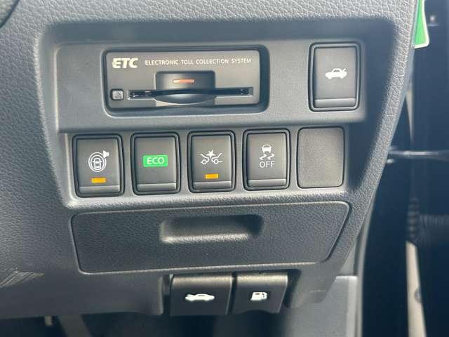 ティアナ ２．５　ＸＶ　ナビＡＶＭパッケージ　メーカーナビ　地デジフルセグ（16枚目）