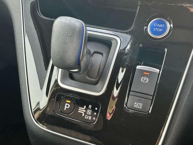 セレナ 1.2 e-POWER ハイウェイスター V 禁煙車 純正ナビ 地デジフルセグ(17枚目)