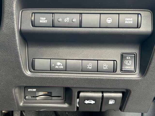 セレナ ｅ－パワー　ハイウェイスターＶ　雹害車　メーカーナビ地デジフルセグ　全周囲モニター　プロパイロット　両席電動ハンズフリーオートスライドドア　Ｂｌｕｅｔｏｏｔｈ対応　ＵＳＢ＆タイプＣ電源　ワイヤレス充電器　インテリジェントルームミラー（19枚目）