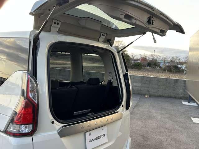 セレナ 2.0 ハイウェイスター VセレクションII 禁煙車 純正ナビ 地デジフルセグ(32枚目)