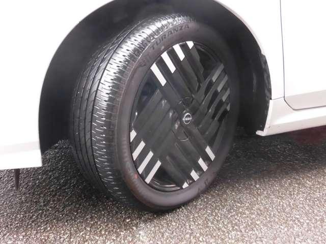 オーラ G 店頭販売限定車 当社社有車 メーカーナビ アラウンドビューモニター プロパイロット BOSEサウンドシステム ETC シートヒーター フルセグ ブルートゥースオーディオ(20枚目)