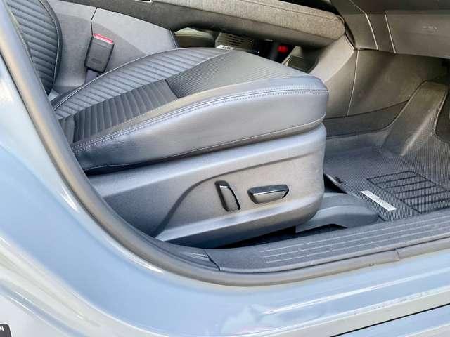 オーラ G レザーエディション 店頭販売限定車 当社社有車 メーカーナビ プロパイロット シートヒーター アラウンドビューモニター インテリジェントルームミラー 運転席パワーシート BOSEサウンドシステム(8枚目)