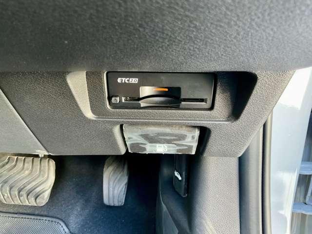 オーラ G レザーエディション 店頭販売限定車 当社社有車 メーカーナビ プロパイロット シートヒーター アラウンドビューモニター インテリジェントルームミラー 運転席パワーシート BOSEサウンドシステム(17枚目)