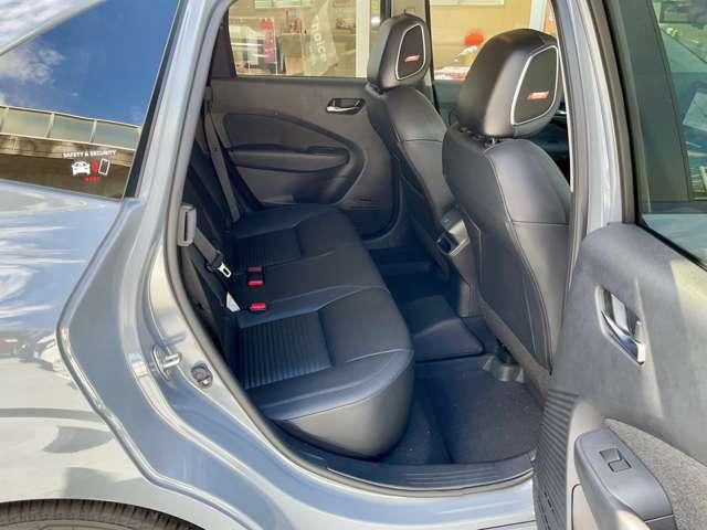 オーラ G レザーエディション 店頭販売限定車 当社社有車 メーカーナビ プロパイロット シートヒーター アラウンドビューモニター インテリジェントルームミラー 運転席パワーシート BOSEサウンドシステム(19枚目)