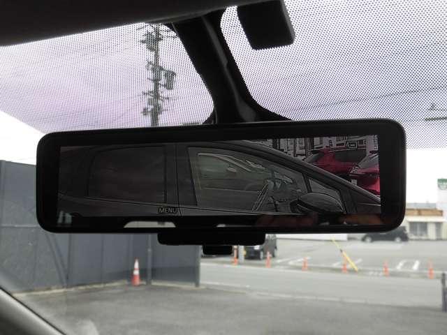 セレナ ハイウェイスターＶ　メモリーナビ　プロパイロット　アラウンドビューモニター　ドライブレコーダー　ＥＴＣ　シートヒーター　インテリジェントルームミラー　両側オートスライドドア（9枚目）