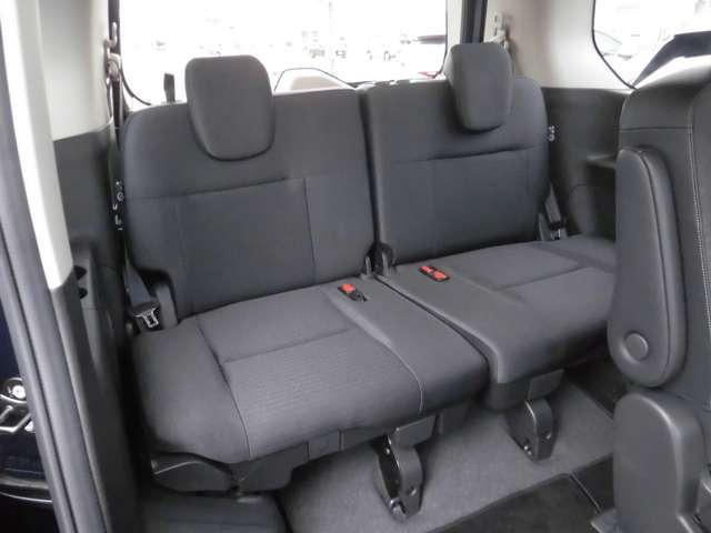 セレナ ｅ－４ＯＲＣＥ　ハイウェイスターＶ　当社社有車　店頭販売限定　メーカーナビ　プロパイロット　シートヒーター　フルセグ　ブルートゥースオーディオ　ドライブレコーダー　ＥＴＣ（18枚目）