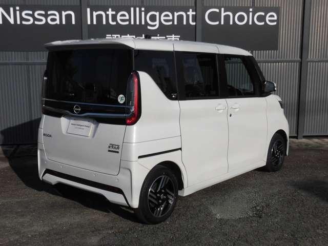 ルークス ６６０　ハイウェイスターＸ　プロパイロット　エディション　当社社有車　店頭販売限定　純正ナビ（2枚目）