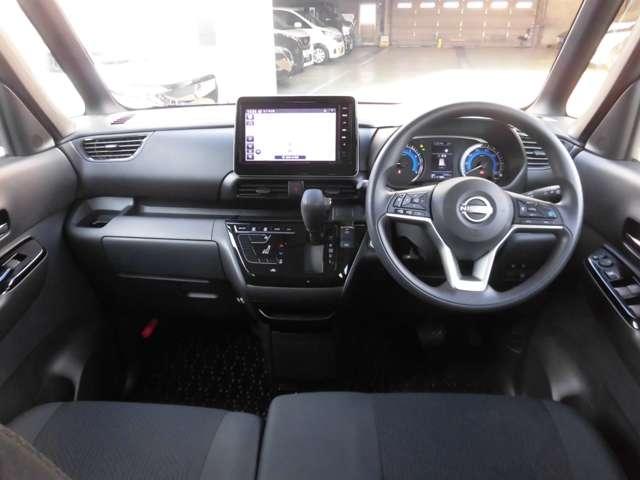 ルークス ６６０　ハイウェイスターＸ　プロパイロット　エディション　当社社有車　店頭販売限定　純正ナビ（4枚目）