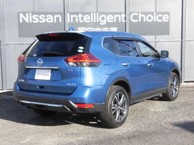 エクストレイル ２．０　２０Ｘ　２列車　４ＷＤ　メモリーナビ　全周囲カメラ（2枚目）