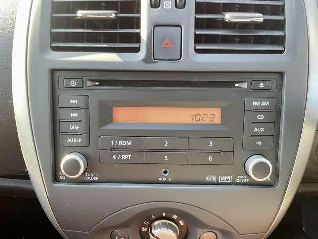 マーチ S プラムインテリア CD再生機能付きAM・FMチューナー キーレスエントリー マニュアルエアコン ハロゲンヘッドライト(13枚目)