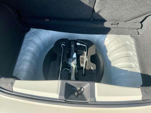 マーチ S プラムインテリア CD再生機能付きAM・FMチューナー キーレスエントリー マニュアルエアコン ハロゲンヘッドライト(20枚目)