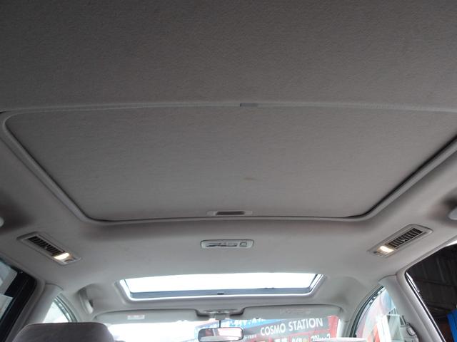エスティマＬ Ｇ　ツインムーンルーフ　Ｖ６／３０００　回転シート　８人乗　ナビ／ＡＭ／ＦＭ／ＣＤチューナー　ＥＴＣ　ＵＶ＆プライバシーガラス　Ｗエアコン　キーレス　ウッドコンビハンドル　チルトステアリング　アームレスト（11枚目）