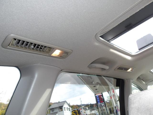 エスティマＬ Ｇ　ツインムーンルーフ　Ｖ６／３０００　回転シート　８人乗　ナビ／ＡＭ／ＦＭ／ＣＤチューナー　ＥＴＣ　ＵＶ＆プライバシーガラス　Ｗエアコン　キーレス　ウッドコンビハンドル　チルトステアリング　アームレスト（15枚目）