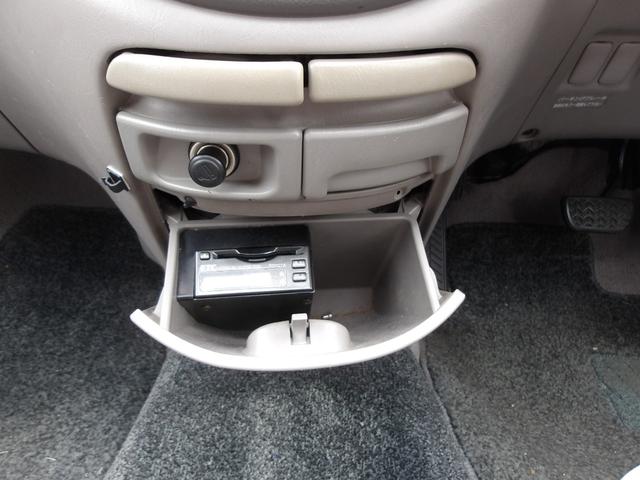 エスティマＬ Ｇ　ツインムーンルーフ　Ｖ６／３０００　回転シート　８人乗　ナビ／ＡＭ／ＦＭ／ＣＤチューナー　ＥＴＣ　ＵＶ＆プライバシーガラス　Ｗエアコン　キーレス　ウッドコンビハンドル　チルトステアリング　アームレスト（27枚目）