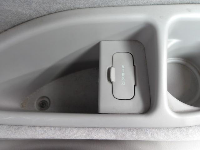 エスティマＬ Ｇ　ツインムーンルーフ　Ｖ６／３０００　回転シート　８人乗　ナビ／ＡＭ／ＦＭ／ＣＤチューナー　ＥＴＣ　ＵＶ＆プライバシーガラス　Ｗエアコン　キーレス　ウッドコンビハンドル　チルトステアリング　アームレスト（60枚目）