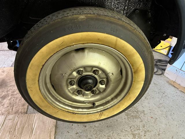 ダットサンバン 　５ナンバー乗用です。コラム４速（33枚目）