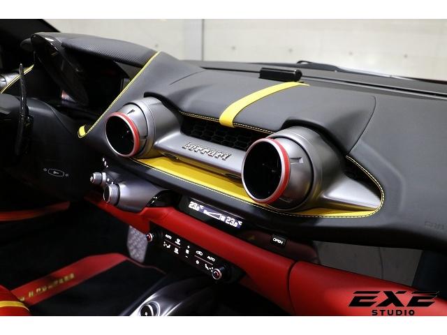 ８１２ＧＴＳ 　ＰＯＷＥＲＣＲＡＦＴフロントパイプ＆Ｘチューブ　ＨＹＰＥＲＦＯＲＧＥＤ２１／２２インチホイール　ＮＯＶＩＴＥＣリアスポイラーリップ＆スポーツスプリング　イエローキャリパー　ヘッドレスト跳馬刺繍（10枚目）