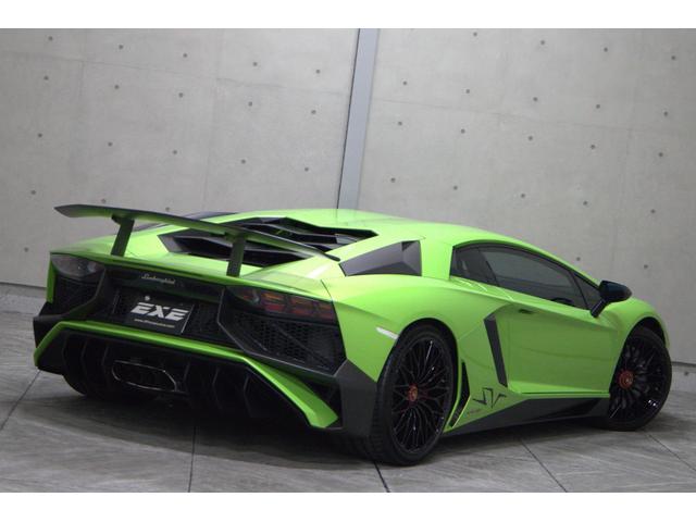 アヴェンタドール SV LP750-4 鍛造Dianthus光沢黒20/21インチホイール リアエアーインテークマットカーボン インテリアカーボンパッケージ スポーツバケットシート マルチファンクションステアリング(5枚目)