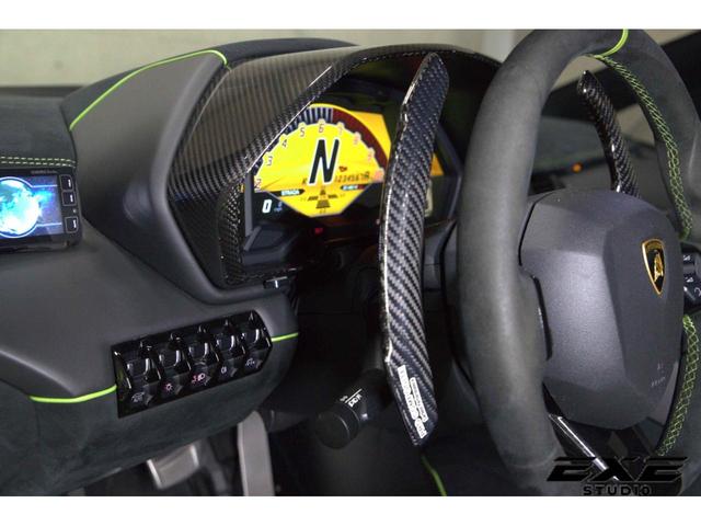 アヴェンタドール SV LP750-4 鍛造Dianthus光沢黒20/21インチホイール リアエアーインテークマットカーボン インテリアカーボンパッケージ スポーツバケットシート マルチファンクションステアリング(9枚目)