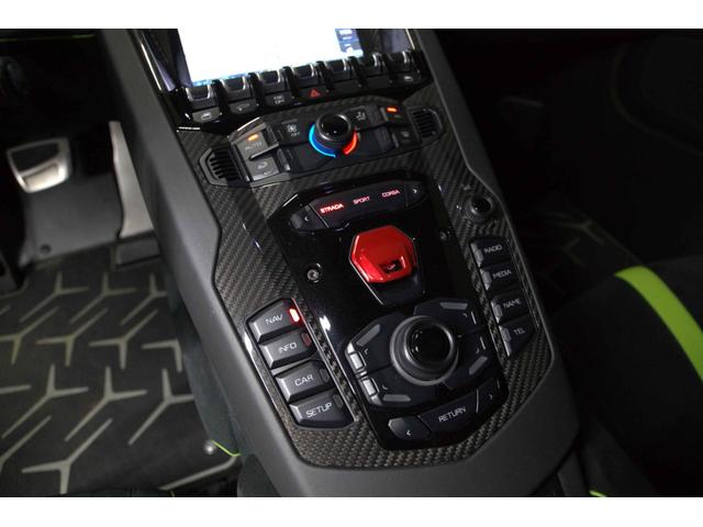 アヴェンタドール SV LP750-4 鍛造Dianthus光沢黒20/21インチホイール リアエアーインテークマットカーボン インテリアカーボンパッケージ スポーツバケットシート マルチファンクションステアリング(10枚目)