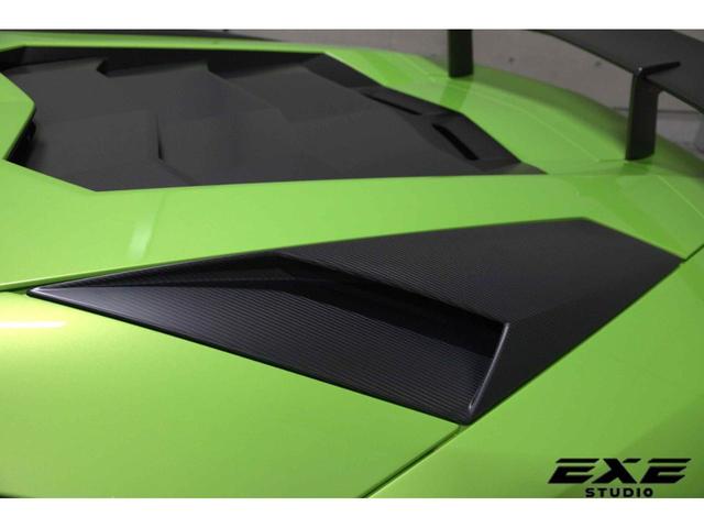 アヴェンタドール SV LP750-4 鍛造Dianthus光沢黒20/21インチホイール リアエアーインテークマットカーボン インテリアカーボンパッケージ スポーツバケットシート マルチファンクションステアリング(17枚目)