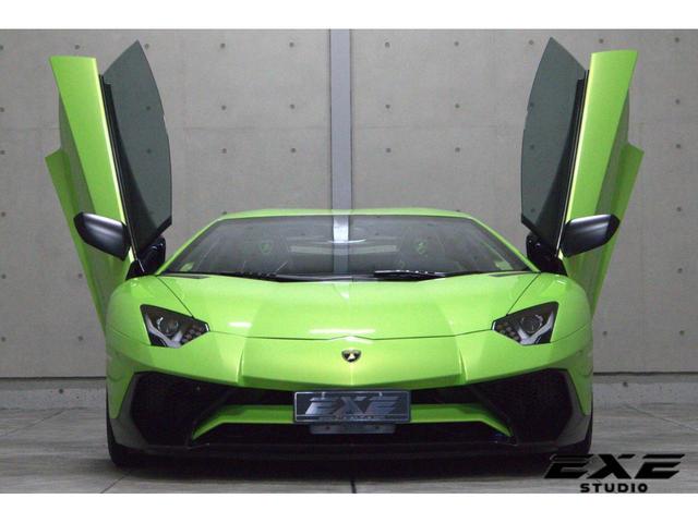 アヴェンタドール SV LP750-4 鍛造Dianthus光沢黒20/21インチホイール リアエアーインテークマットカーボン インテリアカーボンパッケージ スポーツバケットシート マルチファンクションステアリング(23枚目)