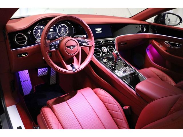 コンチネンタル ＧＴ　Ｖ８　ＭＡＮＳＯＲＹボディキット／２２インチホイール／エントランスモール／ペダル／フロアマット　マリナードライビング／テクノロジー／ツーリング／シティー／ムードライティング／Ｆシートコンフォートスペック（6枚目）