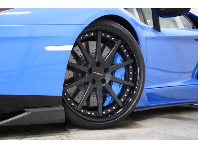 アヴェンタドール LP700-4 VITTボディキット HyperForged20/21インチホイール FiEXHAUST可変式エキゾースト リヤウィング カラーキャリパー アドペルソナムインテリア ブランディングパッケージ(5枚目)