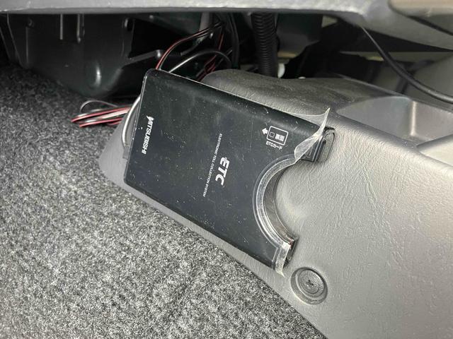 ジムニー ランドベンチャー　４ＷＤ　ＥＴＣ　ナビ　ＴＶ　キーレスエントリー　電動格納ミラー　シートヒーター　ＡＴ　ＡＢＳ　ＣＤ　ＵＳＢ　ミュージックプレイヤー接続可　アルミホイール　衝突安全ボディ　エアコン　パワーウィンドウ（10枚目）