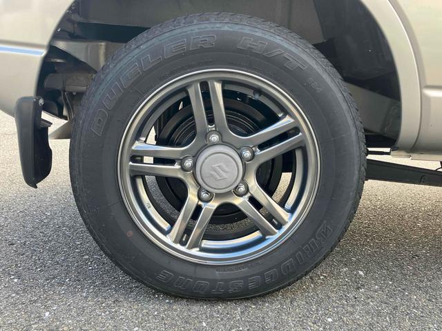 ジムニー ランドベンチャー　４ＷＤ　ＥＴＣ　ナビ　ＴＶ　キーレスエントリー　電動格納ミラー　シートヒーター　ＡＴ　ＡＢＳ　ＣＤ　ＵＳＢ　ミュージックプレイヤー接続可　アルミホイール　衝突安全ボディ　エアコン　パワーウィンドウ（27枚目）