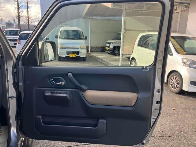 ジムニー ランドベンチャー　４ＷＤ　ＥＴＣ　ナビ　ＴＶ　キーレスエントリー　電動格納ミラー　シートヒーター　ＡＴ　ＡＢＳ　ＣＤ　ＵＳＢ　ミュージックプレイヤー接続可　アルミホイール　衝突安全ボディ　エアコン　パワーウィンドウ（41枚目）