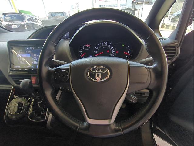 ヴォクシー ＺＳ　煌ＩＩ　両側電動スライド　衝突軽減ブレーキ　純正ナビ　車線逸脱警報　障害物センサー　バックカメラ　クルコン　ワンオーナー　７人乗り　ＢＴオーディオ　ＵＳＢ接続　ＬＥＤライト　ドラレコ　ＥＴＣ（13枚目）